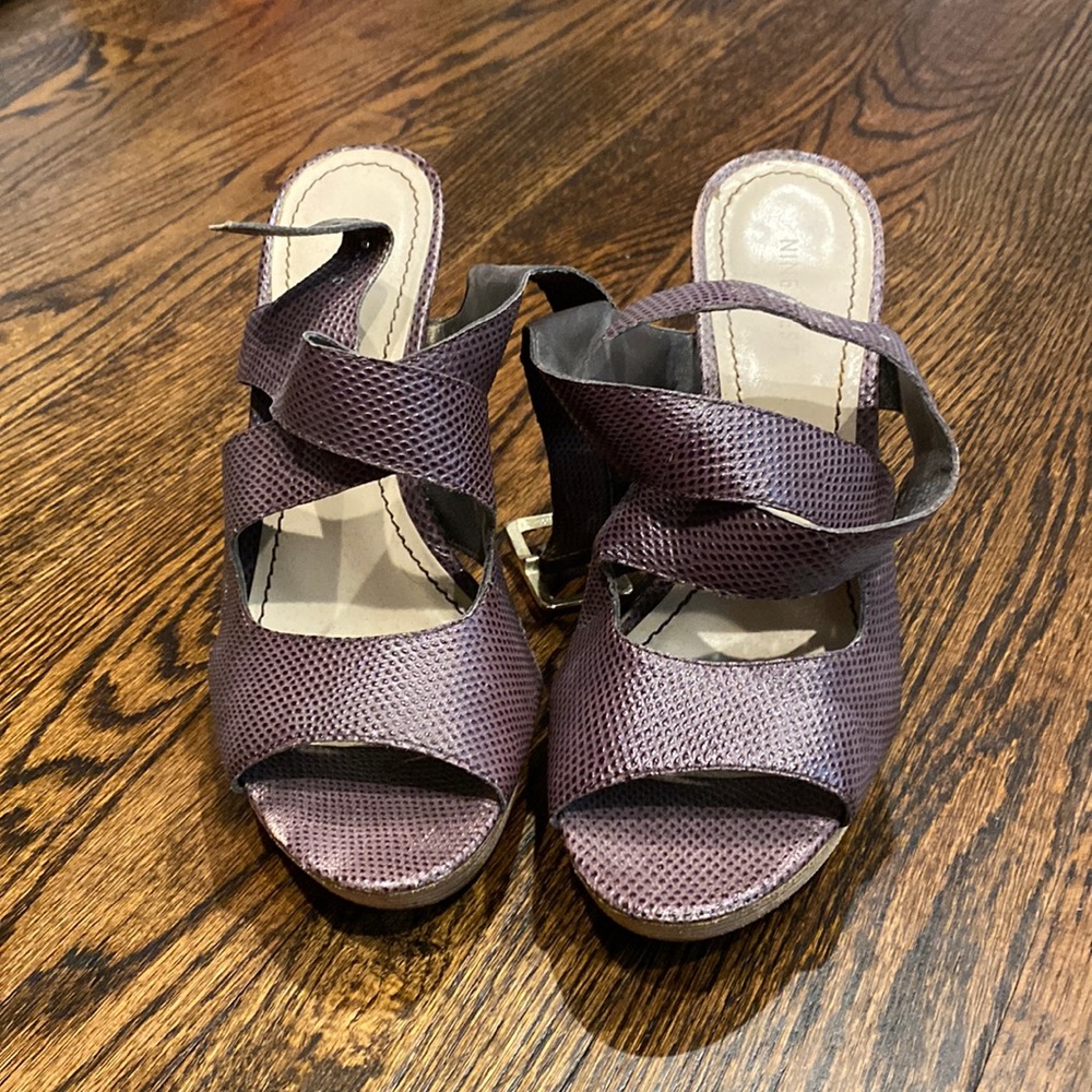 Nine West size 8 platform heels